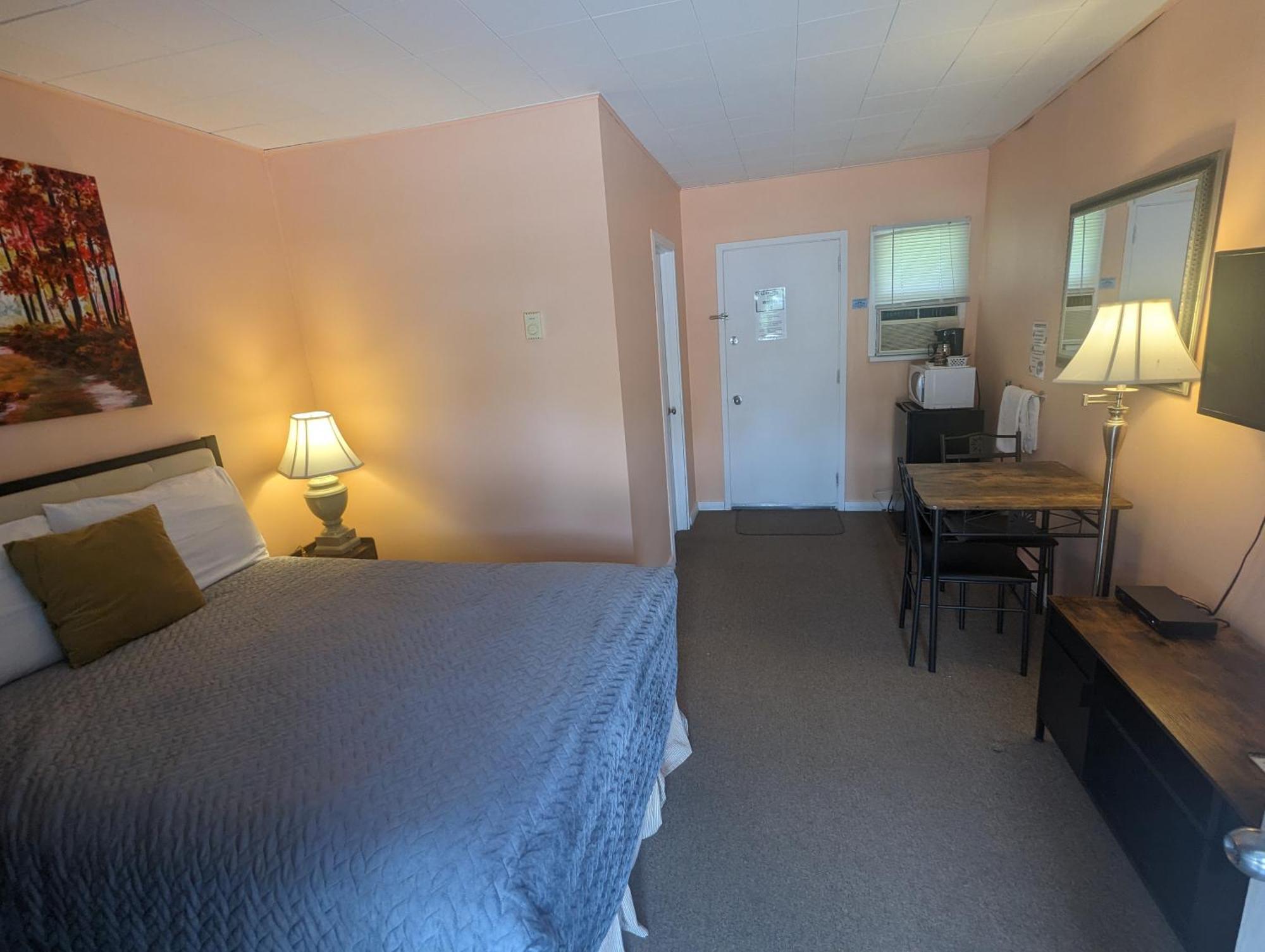 Pinewood Inn Barrys Bay Esterno foto