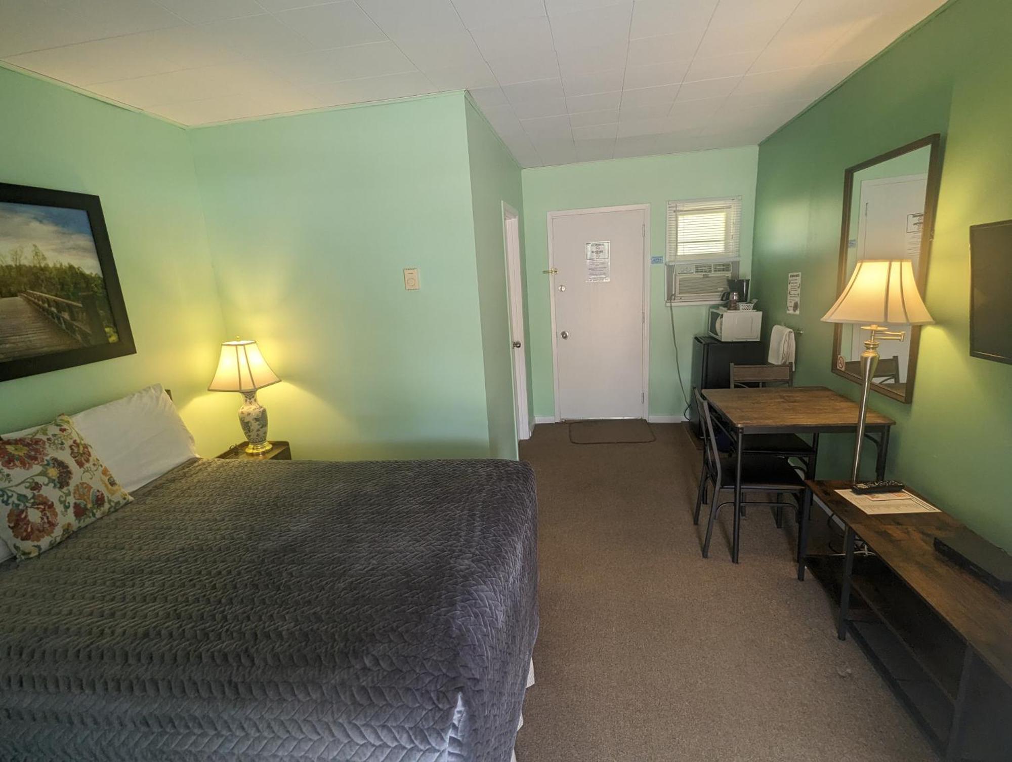 Pinewood Inn Barrys Bay Esterno foto